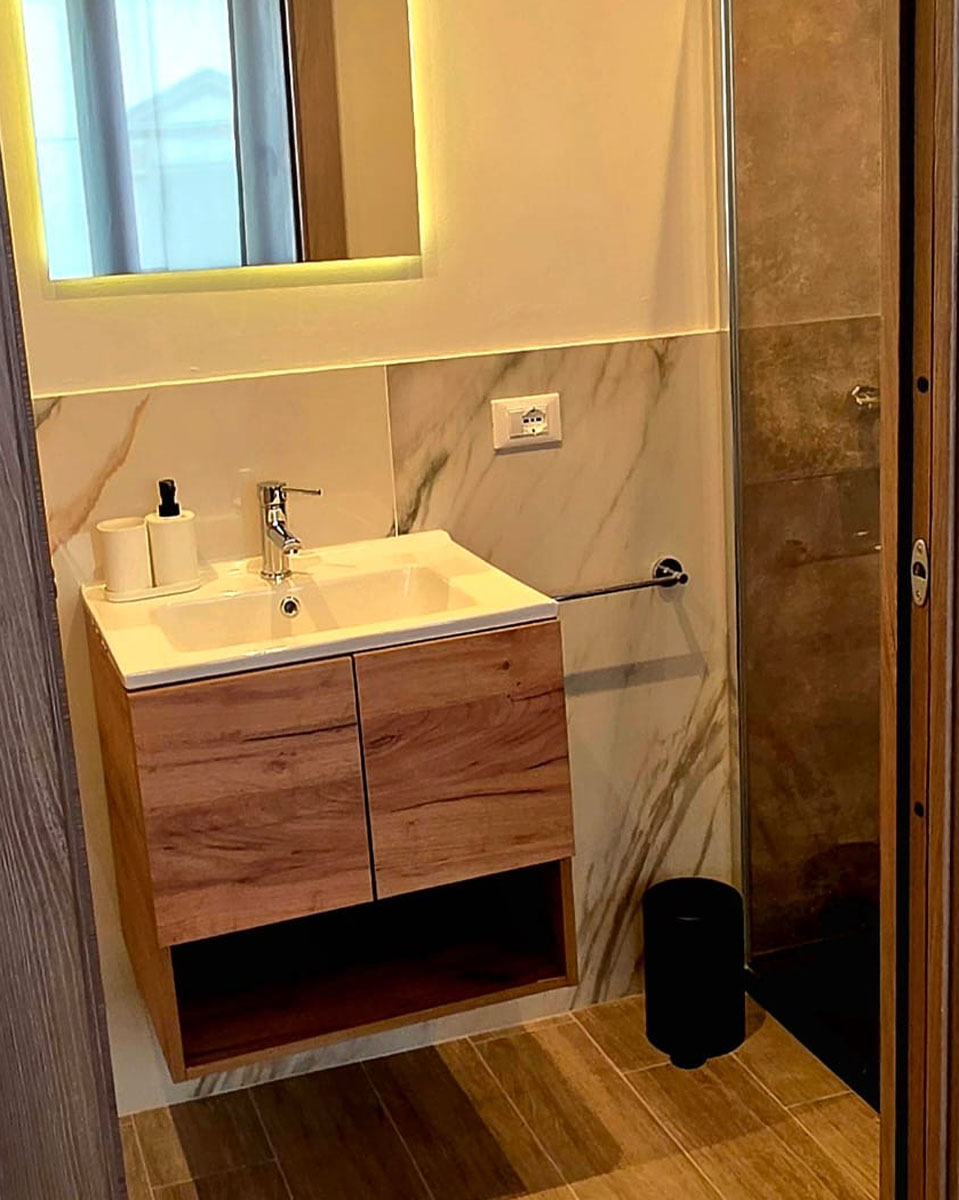 160b98a2-3d30-4cfd-b78d-2bdb4b8d4b26