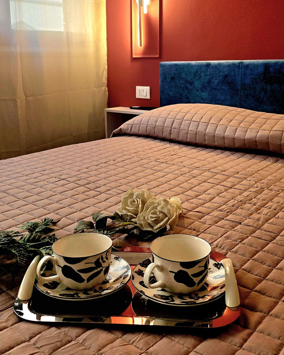 fb5a75dc-0b9f-428d-bebe-e91541e739e3